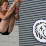 Hannah Thiry diving