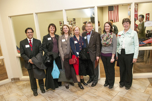 Student, Staff, Faculty, Alums Help Dedicate New Veterans' Lounge