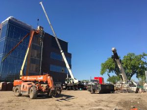 Skip Hoist and Mobile Crane