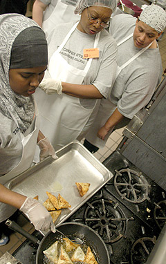 Campus Kitchen volunteers