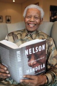 madiba_with_book_533_800_92_s