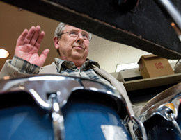  Bob Stacke ’71, retired associate professor of music, is known and respected for his cross-cultural percussion performances. Stacke’s deep musical connections were critical in forging the partnership between the College, the Cedar Cultural Center, and visiting artists. 