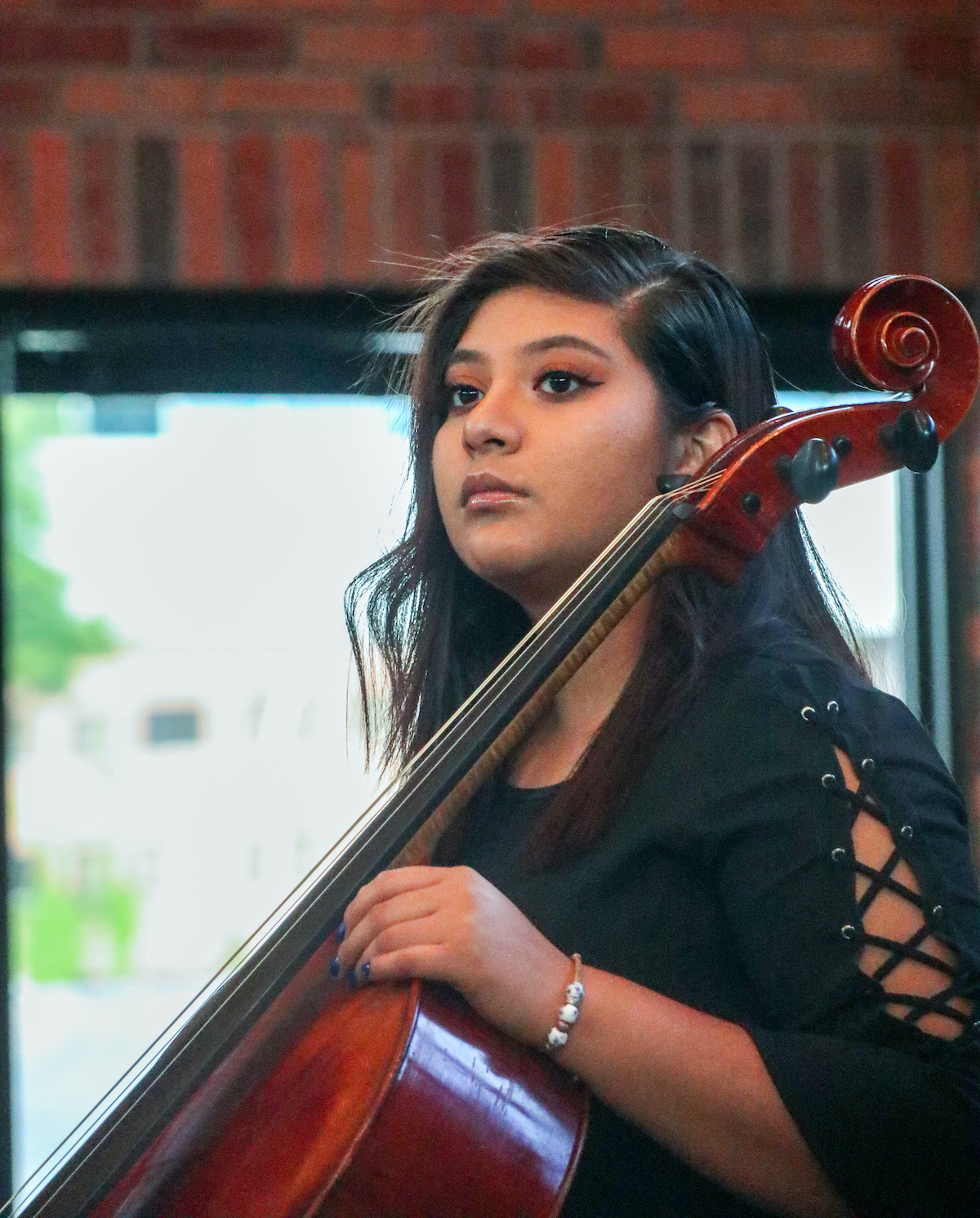 Image of an Augsburg Student Cello performer