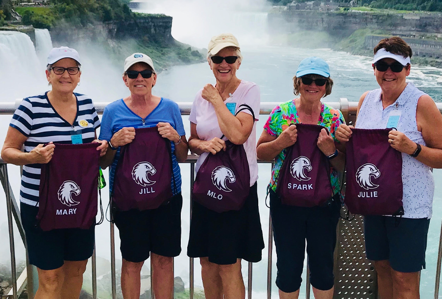 Group of Auggies in front of Niagara Falls