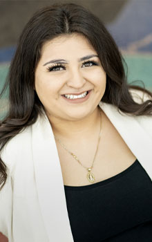 Head shot of Samantha Lopez