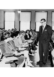 Joel Torstenson instructs a sociology course in 1963. Augsburg University Archives.